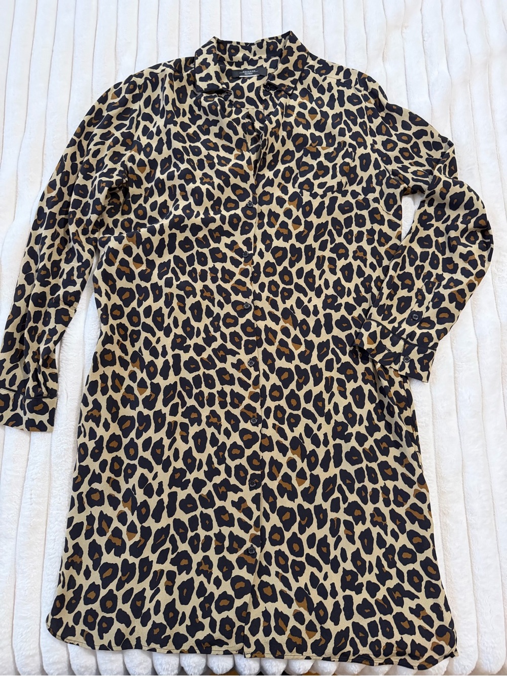 Weekend Max Mara silk Leopard Print Midi Dress in Tan and Black - Picture 2 of 9